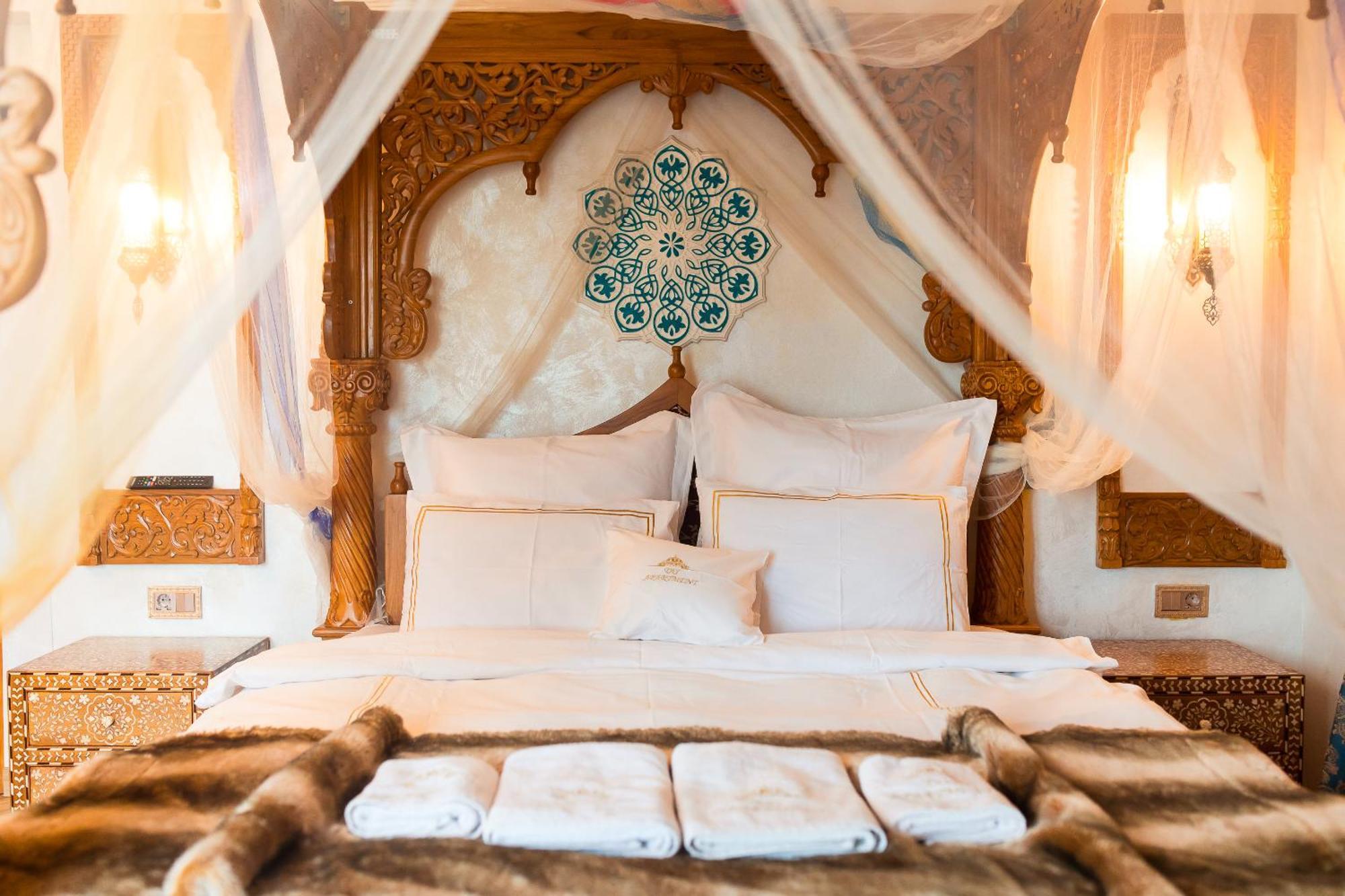 Appartamento Hidden Gem Antique With Stunning Views Bucarest