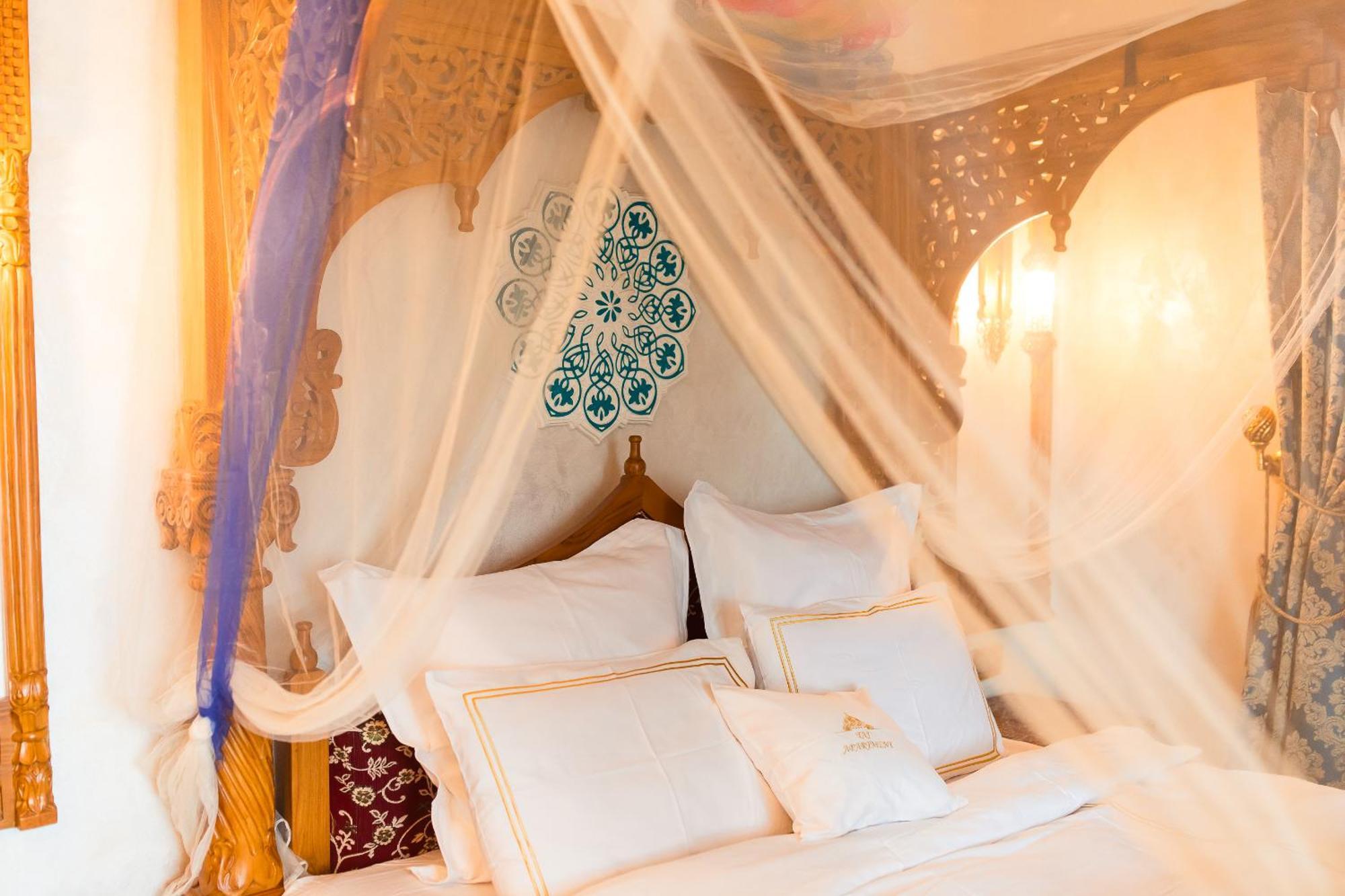Hidden Gem Antique With Stunning Views Apartament Bucureşti
