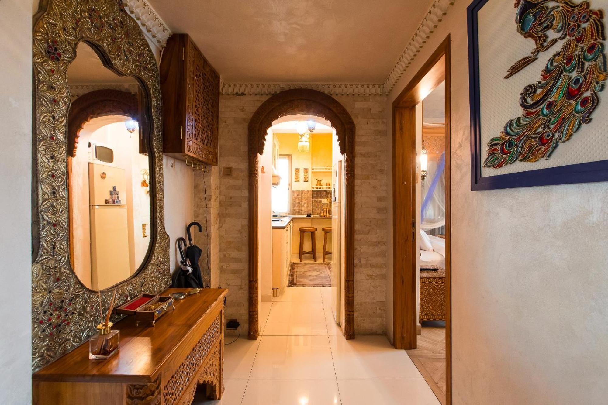 Hidden Gem Antique With Stunning Views *