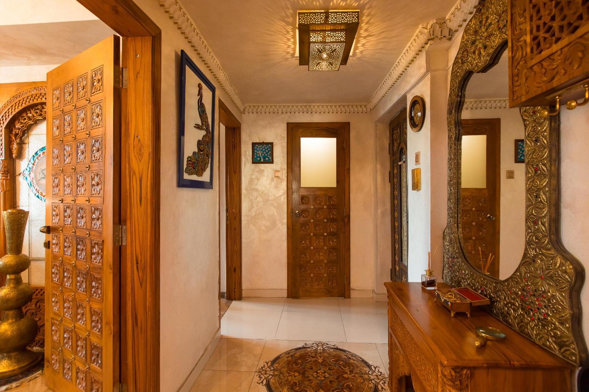 Hidden Gem Antique With Stunning Views *
